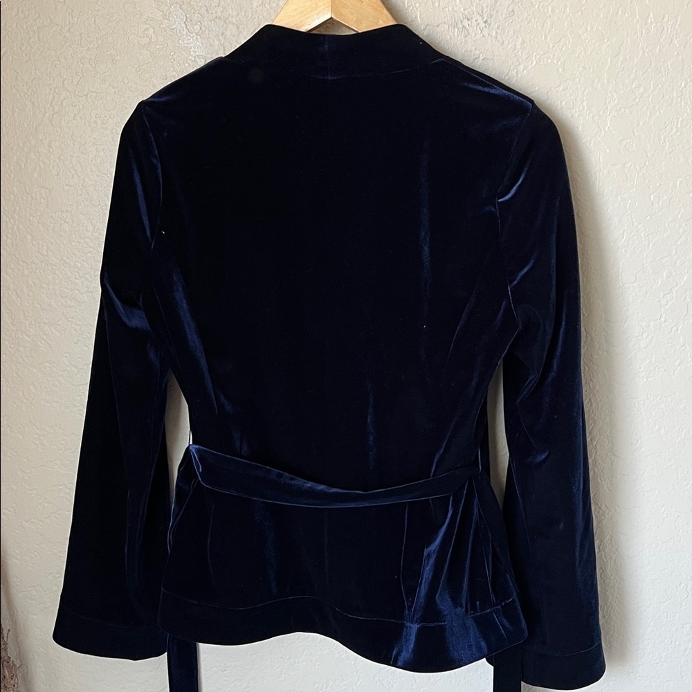 8 by yoox blue velvet belted Surplice  blouse - Picture 9 of 9